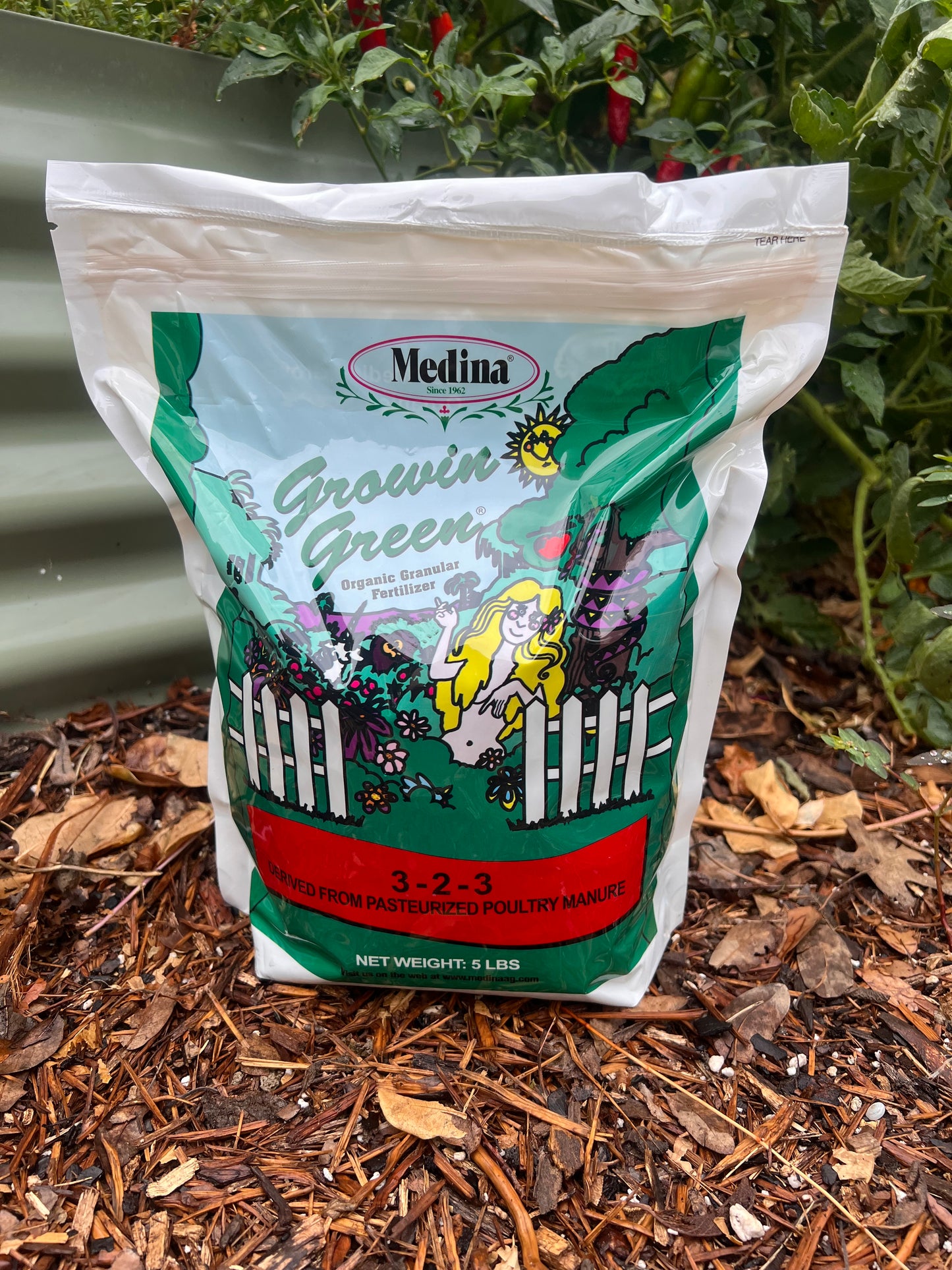 Medina Growin' Green, Organic Granual Fertilizer 3-2-3